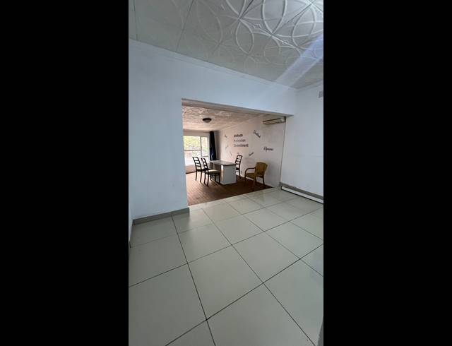 200M² OFFICE TO LET IN MORNINGSIDE